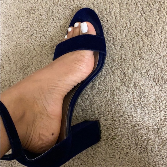 Heels - Picture 1 of 2
